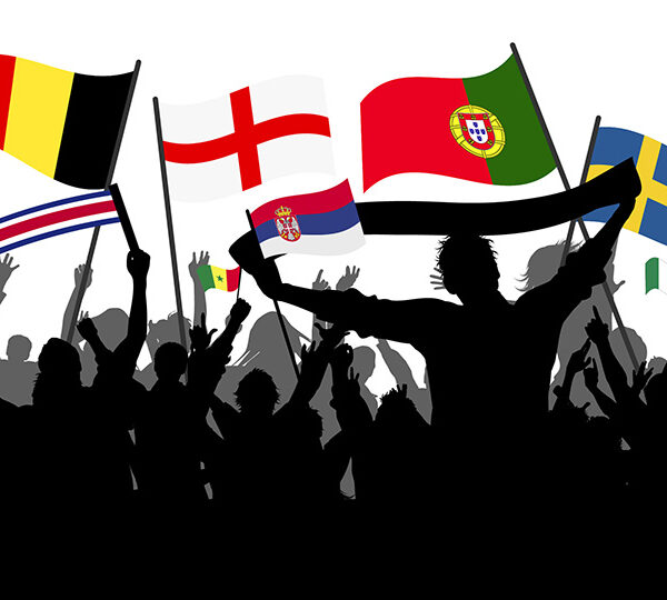 Bildbeschreibung: Eine Menschenmenge jubelt und schwenkt die Fahnen verschiedener Länder, die an einem internationalen Fußballturnier teilnehmen. Die Szene ist in einer stilisierten Silhouette gestaltet, wobei die Fahnen farbig hervorgehoben sind.